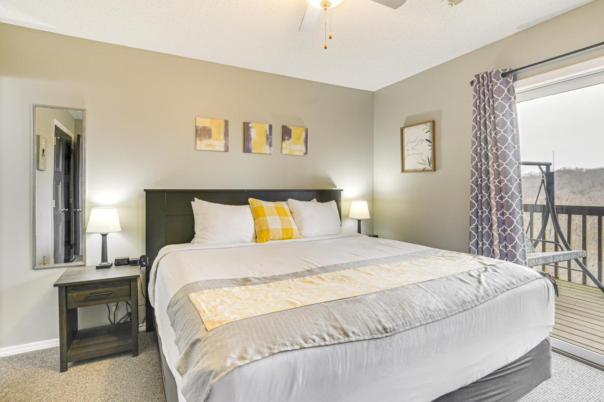 Inviting Branson West Condo With Pool Access Εξωτερικό φωτογραφία