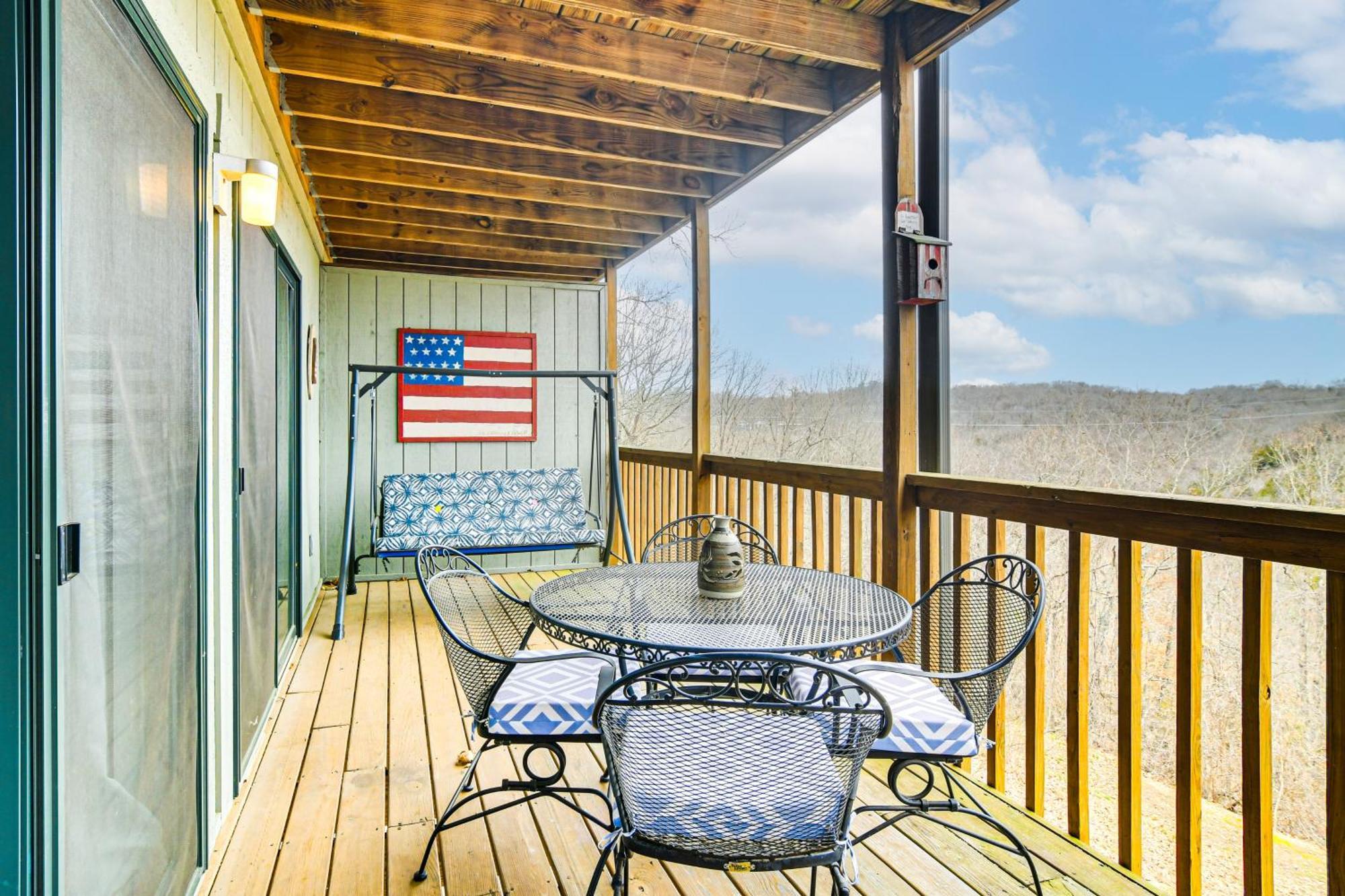 Inviting Branson West Condo With Pool Access Εξωτερικό φωτογραφία